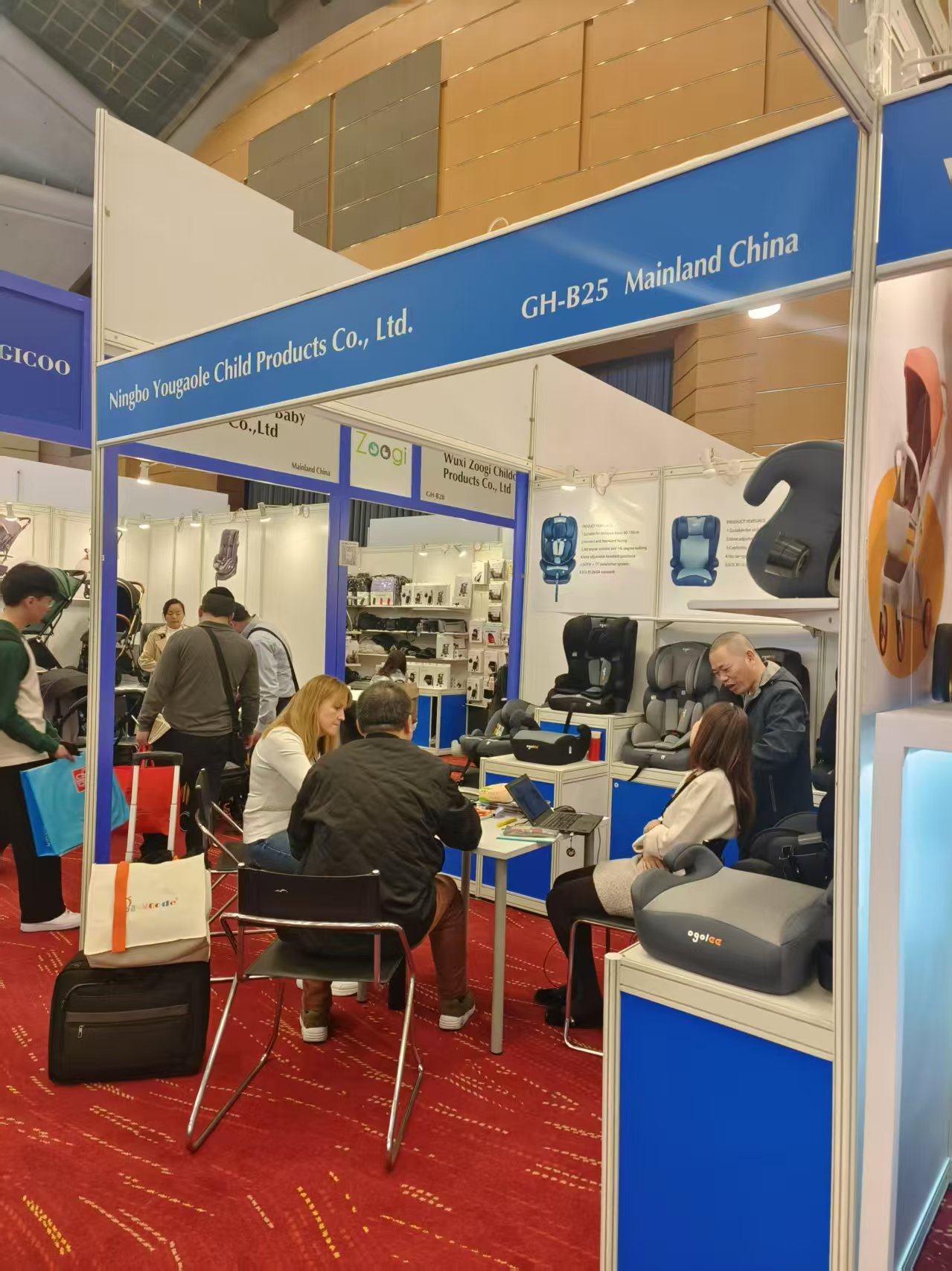 Ningbo Yougaole debuteert op de internationale tentoonstelling Hong Kong 2024 Ningbo Yougaole debuteert op de internationale tentoonstelling Hong Kong 2024